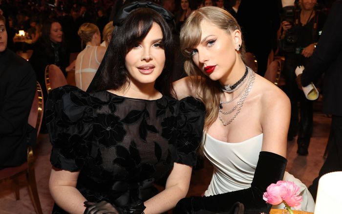 Là bạn thân 14 năm, vì sao Lana Del Rey không dự đám cưới của Taylor Swift?