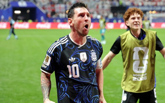 Messi đang đứng trước Quả bóng vàng thứ 9