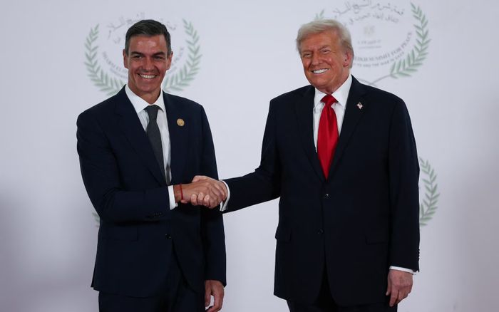 Thủ tướng Tây Ban Nha dự chung kết World Cup cùng ông Donald Trump
