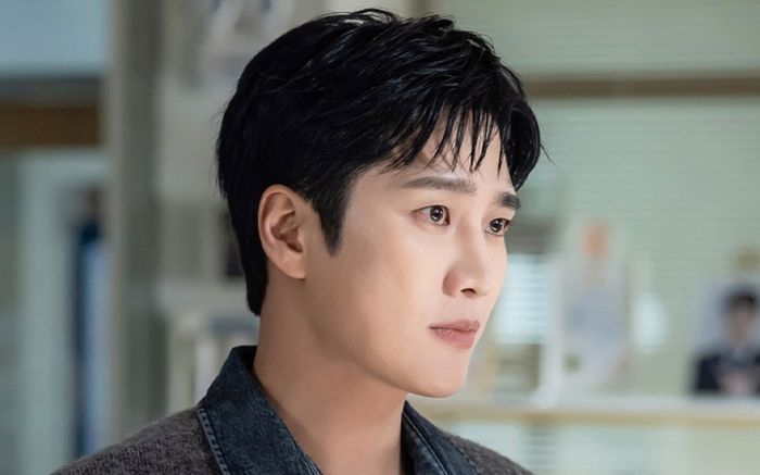 Ahn Bo Hyun nói về màn trở lại với Flex x Cop 2