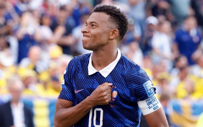 Mbappe vượt Messi, trở thành cầu thủ ghi nhiều bàn thắng nhất lịch sử World Cup