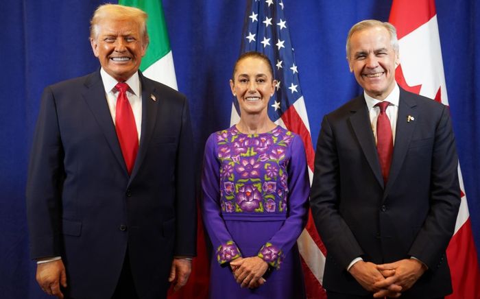 Tổng thống Mexico nhận lời mời của ông Donald Trump dự chung kết World Cup 2026