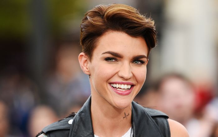 Nữ diễn viên Ruby Rose nhập viện khẩn cấp sau tai nạn ở hồ bơi, gãy nhiều xương sườn