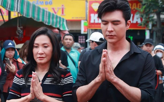 Khán giả phản ứng khi nghệ sĩ Hồng Đào nên duyên cùng mỹ nam Mưa Đỏ