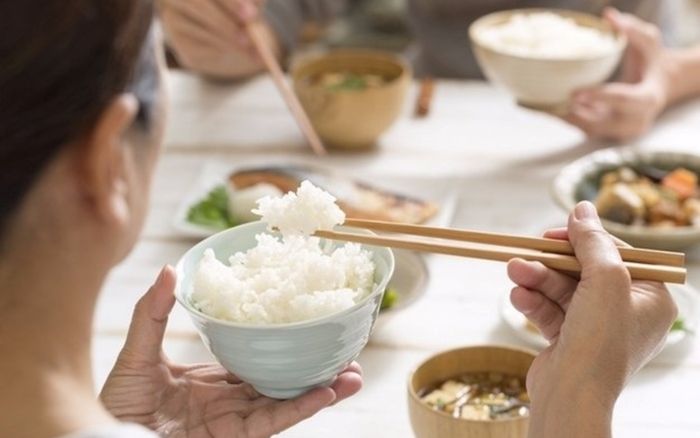 Ăn bao nhiêu bữa mỗi ngày là tốt nhất cho sức khỏe?