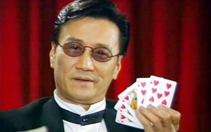 Bố ruột Tạ Đình Phong - 'Thần bài' Long Tứ qua đời