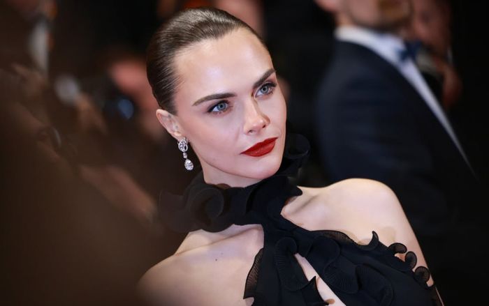 Cara Delevingne lo sợ khó bán vé concert tại quê nhà London