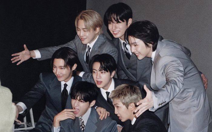 BTS nói về chuyện kết hôn, người hâm mộ đồng loạt nhắn nhủ