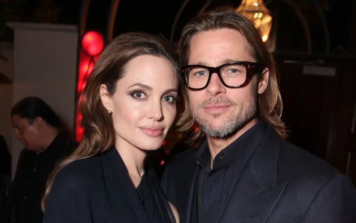 Con gái út của Brad Pitt và Angelina Jolie chính thức đệ đơn xin bỏ họ của cha
