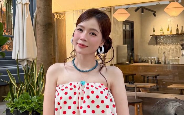Sắc vóc tươi trẻ của Sam ở tuổi U40