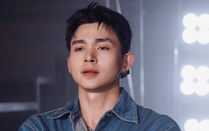 Ấm lòng với số tiền ủng hộ 100 triệu của ca sĩ Jun Phạm