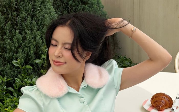 Hoàng Thùy Linh gây ấn tượng với vẻ dịu dàng ở tuổi U40