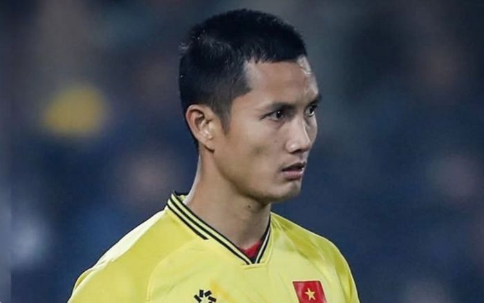 Tiếc cho thủ môn Đình Triệu