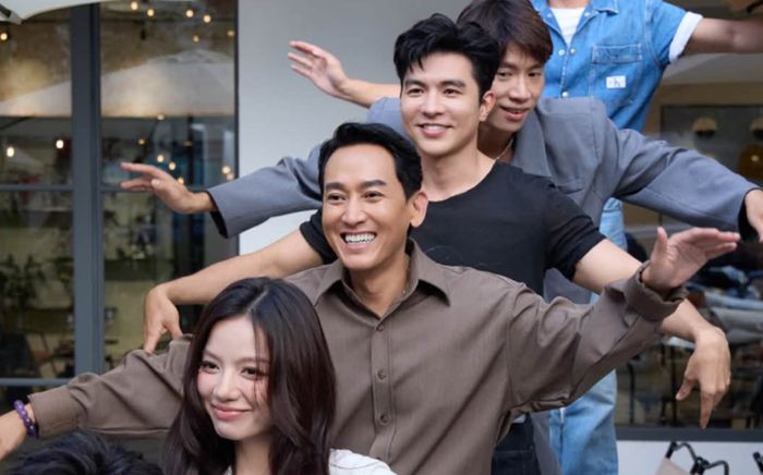 Steven Nguyễn hội ngộ cùng dàn diễn viên Mưa Đỏ