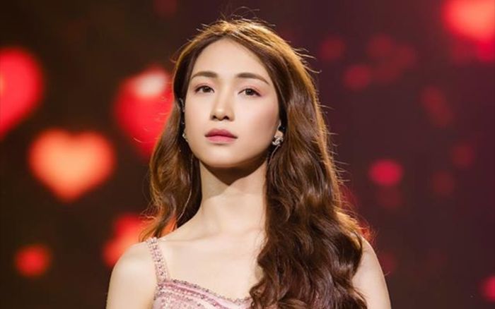Số tiền 2,6 tỷ đồng của Hòa Minzy đang gây xôn xao