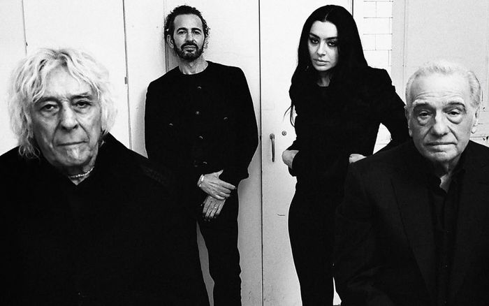 Khép lại 'kỷ nguyên BRAT', Charli XCX trở lại với album đậm chất điện ảnh và suy tư nhất sự nghiệp