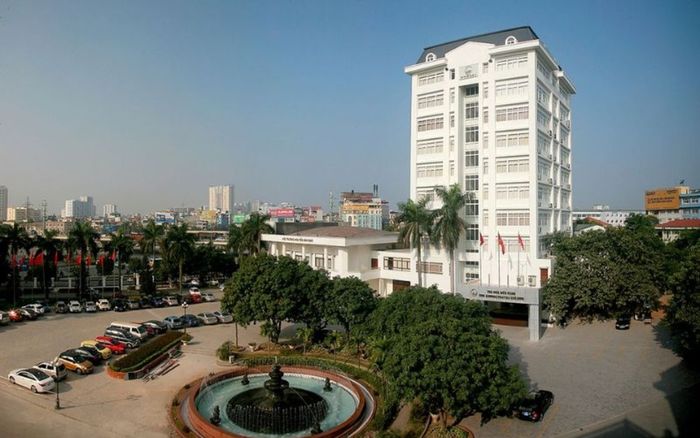 Điểm chuẩn 3 năm gần đây của Trường Đại học Y Dược - Đại học Quốc gia Hà Nội: Ngành nào dẫn đầu liên tục?
