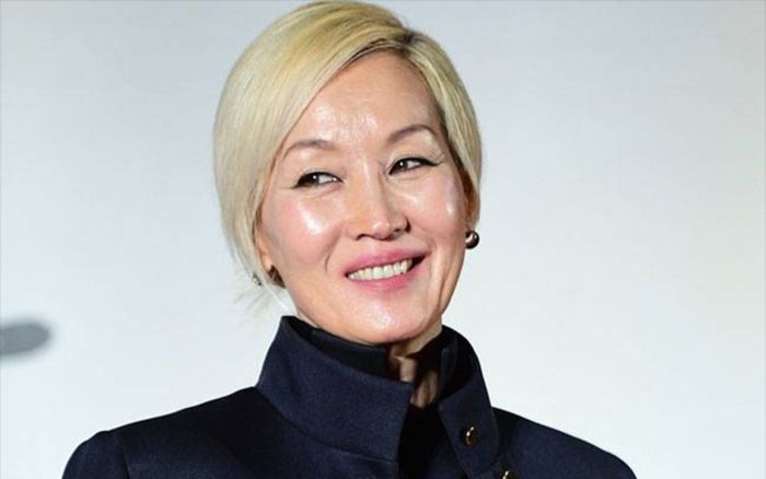 Lee Hye Young tiết lộ ám ảnh sau phẫu thuật ung thư phổi