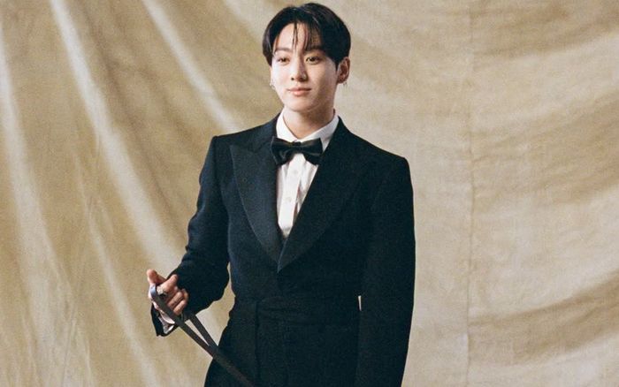 Jungkook củng cố vị thế 'ông hoàng streaming' với thành tích hiếm có