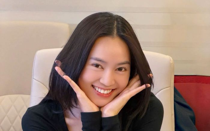 Ninh Dương Lan Ngọc hạnh phúc báo tin mừng