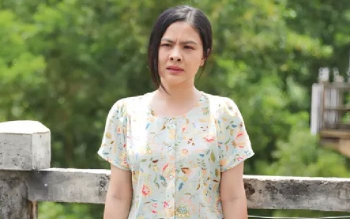 Dòng trạng thái gây chú ý của Vân Trang