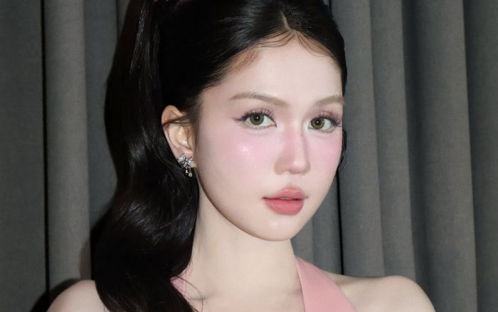 Về thăm quê hương âm thầm nuôi dưỡng vẻ đẹp của Ngọc Trinh