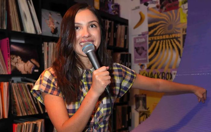Olivia Rodrigo tiết lộ ca khúc khiến cô bật khóc ngay sau khi hoàn thành