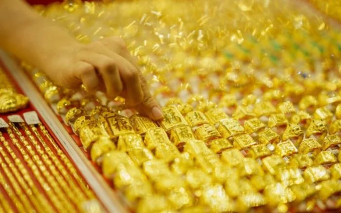 Tin tài chính hôm nay 29/7: Giá vàng giảm phiên thứ hai, USD neo vùng đỉnh