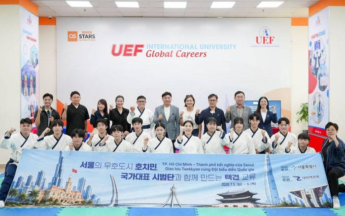 Sinh viên UEF luôn gắn với các giảng đường quốc tế trong quá trình đại học