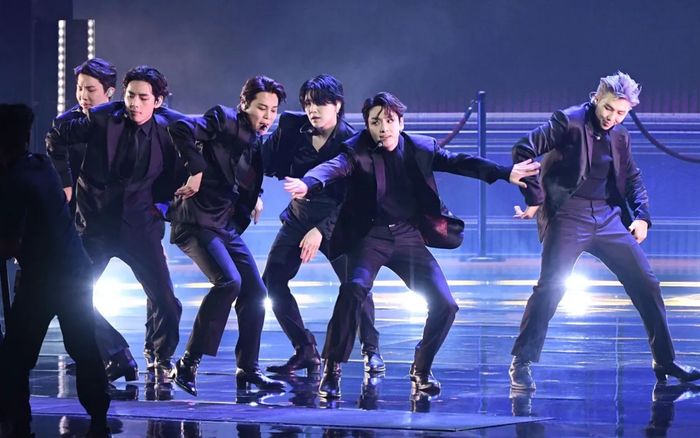 BTS từ chối GRAMMY, cuộc đua giành kèn vàng 'Nhạc pop châu Á' đầu tiên bất ngờ đổi chiều