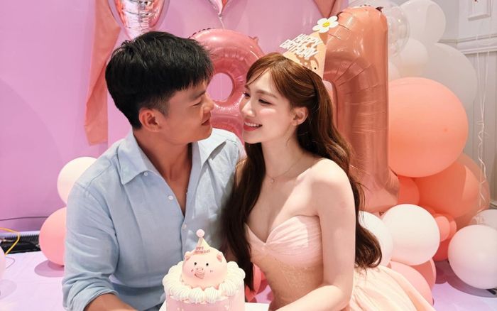 Hòa Minzy bất ngờ nhắc đến chồng lúc 3h sáng, một chi tiết khiến dân mạng tò mò