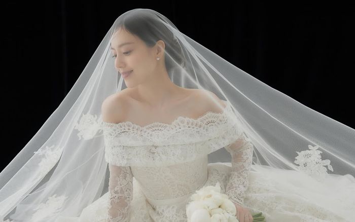 Nữ diễn viên Moon Chae Won có động thái đầu tiên sau khi kết hôn