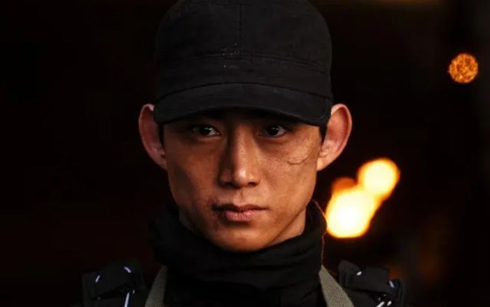 Taecyeon hóa đặc vụ, có liên hệ với So Ji Sub trong Agent Kim Reactivated