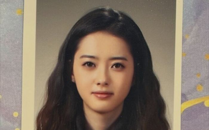Ảnh thẻ hoàn hảo không tì vết của 'ngọc nữ màn ảnh Hàn Quốc' Go Ara