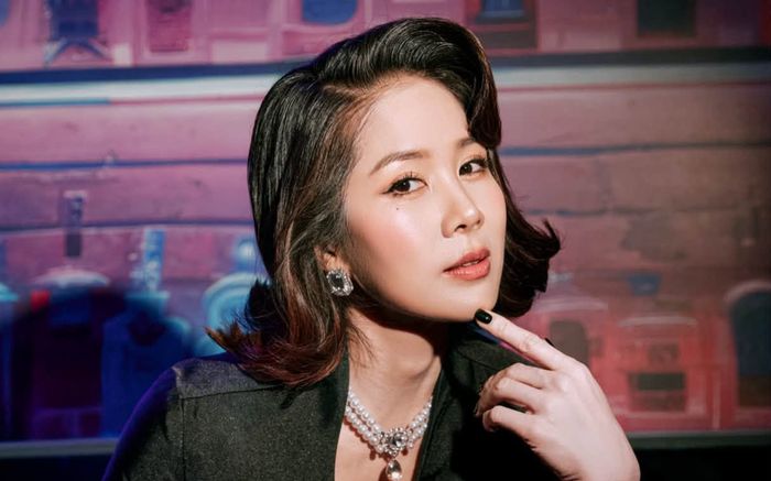 Lê Phương gặp sự cố: 'Đau không ngồi dậy được, phải có người đỡ'