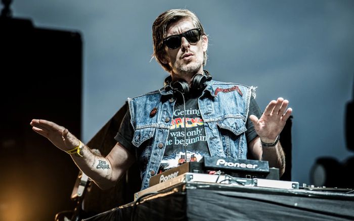 DJ huyền thoại Kavinsky qua đời ở tuổi 50, làng nhạc điện tử thế giới tiếc thương