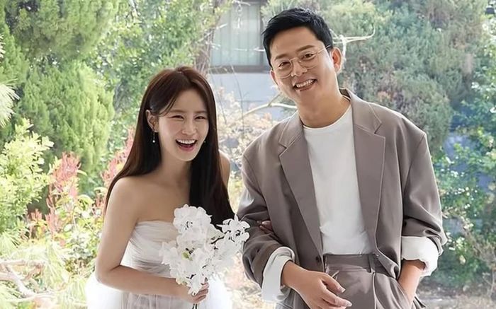 Kim Ji Min và Kim Jun Ho đón tin vui sau một năm kết hôn