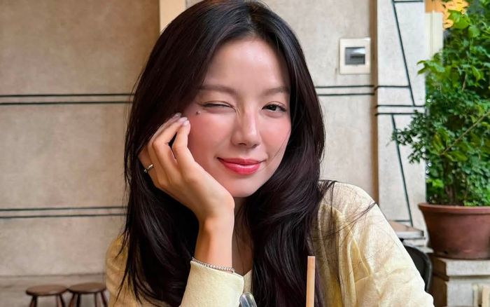 'Mỹ nhân Mưa đỏ' Lê Hạ Anh báo tin vui