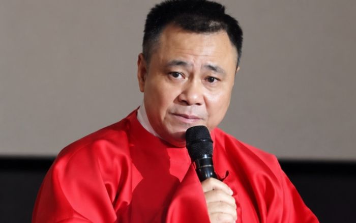NSND Tự Long gây chú ý