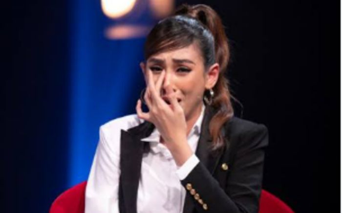 Võ Hoàng Yến gặp sự cố