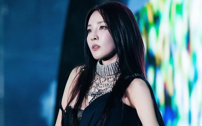 Thành viên BIGBANG khiến Dara (2NE1) bật khóc
