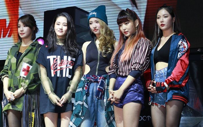 HyunA gây xúc động khi âm thầm kỷ niệm 17 năm debut cùng 4Minute