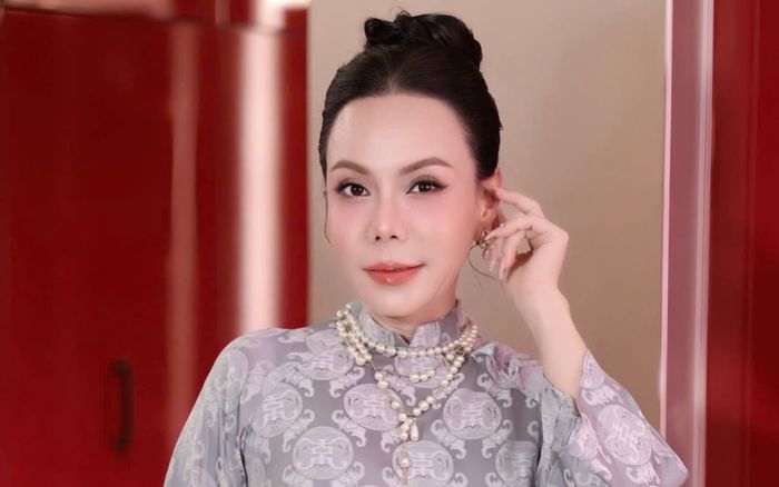 Việt Hương đón tin vui ở tuổi 50