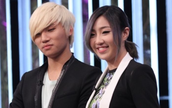 Daesung quỳ gối xin lỗi Minzy vì phát ngôn gây tranh cãi năm xưa