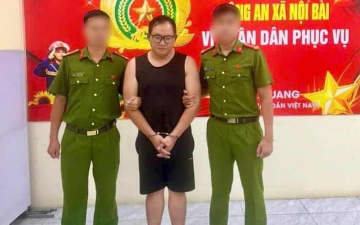 Khách vào hỏi mua 2 chỉ vàng, chủ tiệm sau đó phải báo Công an vì sự việc đáng sợ xảy ra tiếp đó