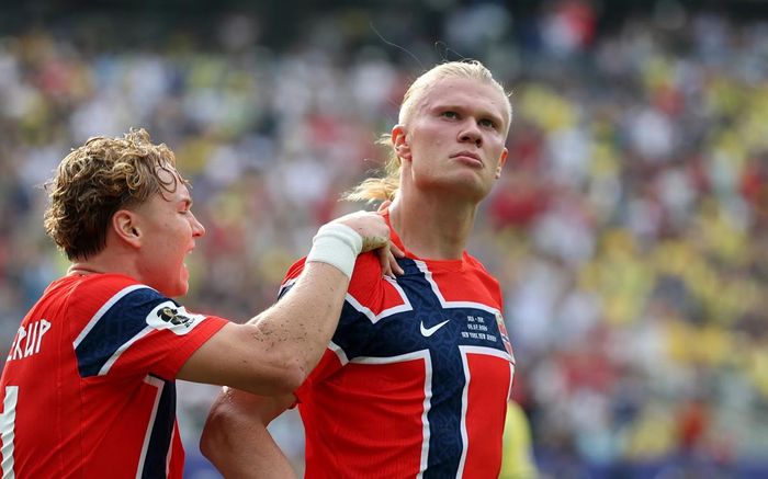 Siêu nhân Haaland tiễn Brazil về nước