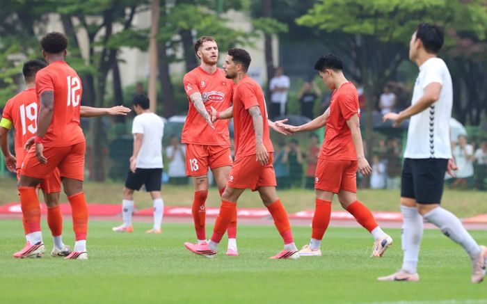 Tuyển Việt Nam thắng 6-0 khẳng định đẳng cấp của 'tam tấu' Brazil