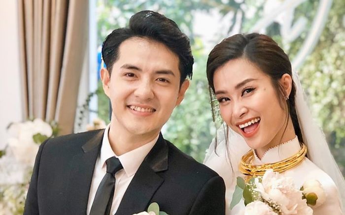 Đông Nhi diện đồ tắm, Ông Cao Thắng chỉ nói vỏn vẹn 2 từ