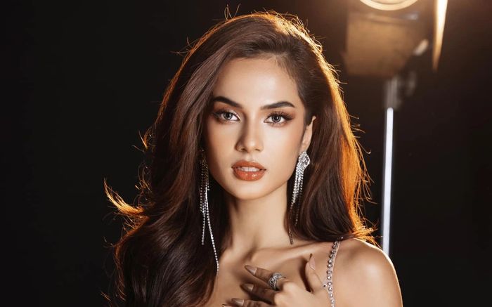 Emma Lê rục rịch trở lại?