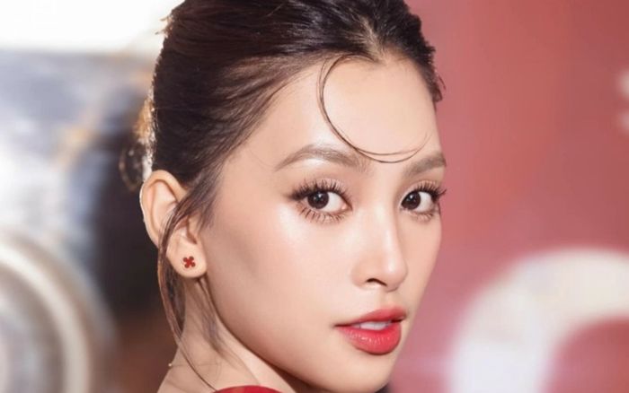 Vẻ đẹp về đêm ở 'quê hương thứ 2' của Hoa hậu Tiểu Vy